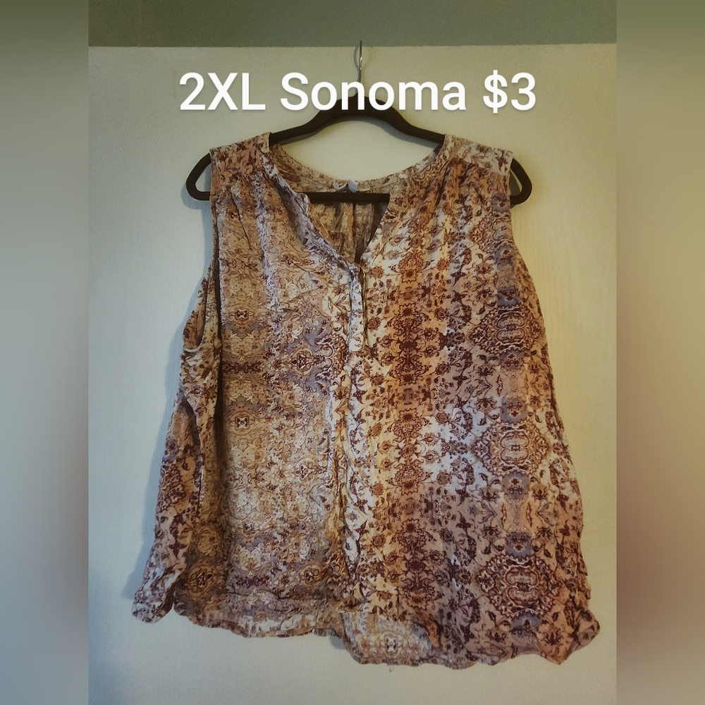 Womans sleeveless shirt